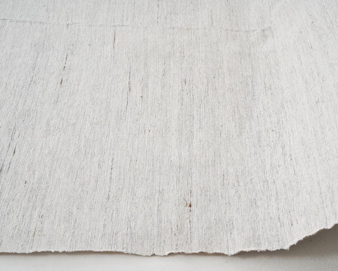 White Kilim Rug 6' 8" x 9' 5" | No. VR92614