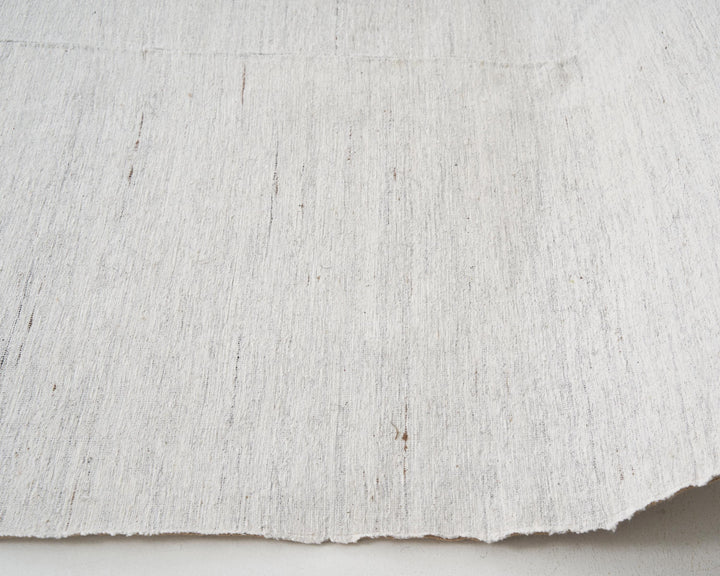 White Kilim Rug 6' 8" x 9' 5" | No. VR92614