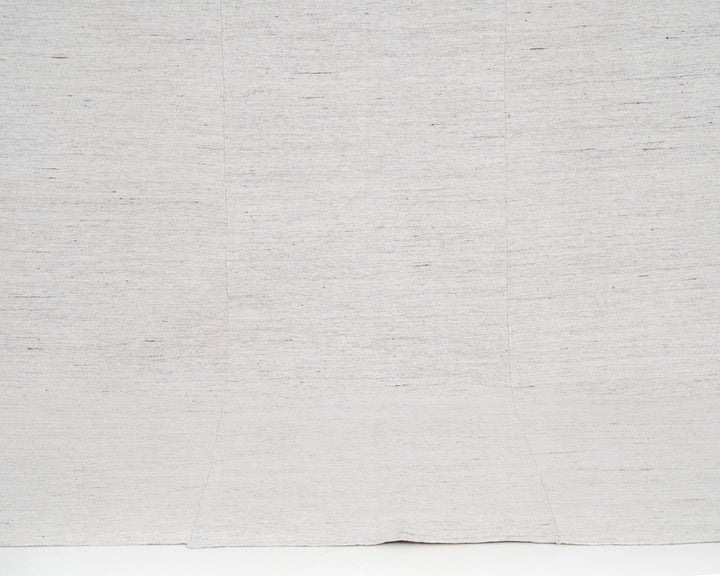White Kilim Rug 6' 8" x 9' 5" | No. VR92614