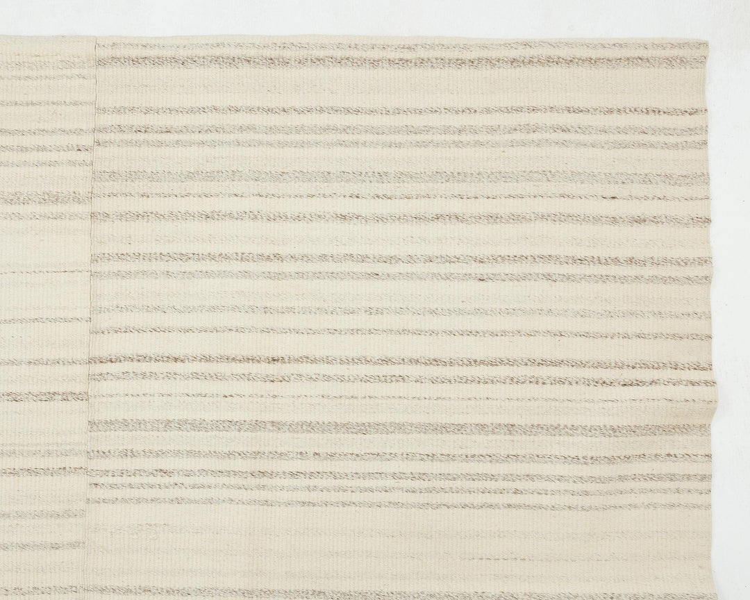 Beige Turkish Kilim Rug 9' 6" x 13' 1" Flat-Weave border