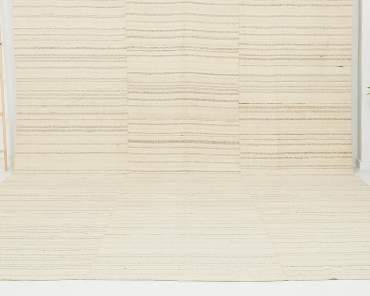 Beige Turkish Kilim Rug 9' 6" x 13' 1" Flat-Weave detail