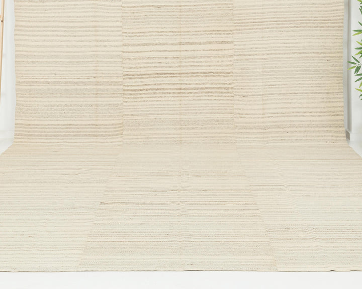 Beige Kilim Rug 10' x 13' | No. VR55240