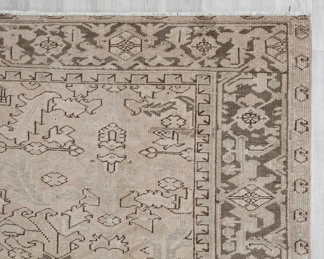 Neutral Oushak Rug 7' 10" x 11' 2" | No. VR35550