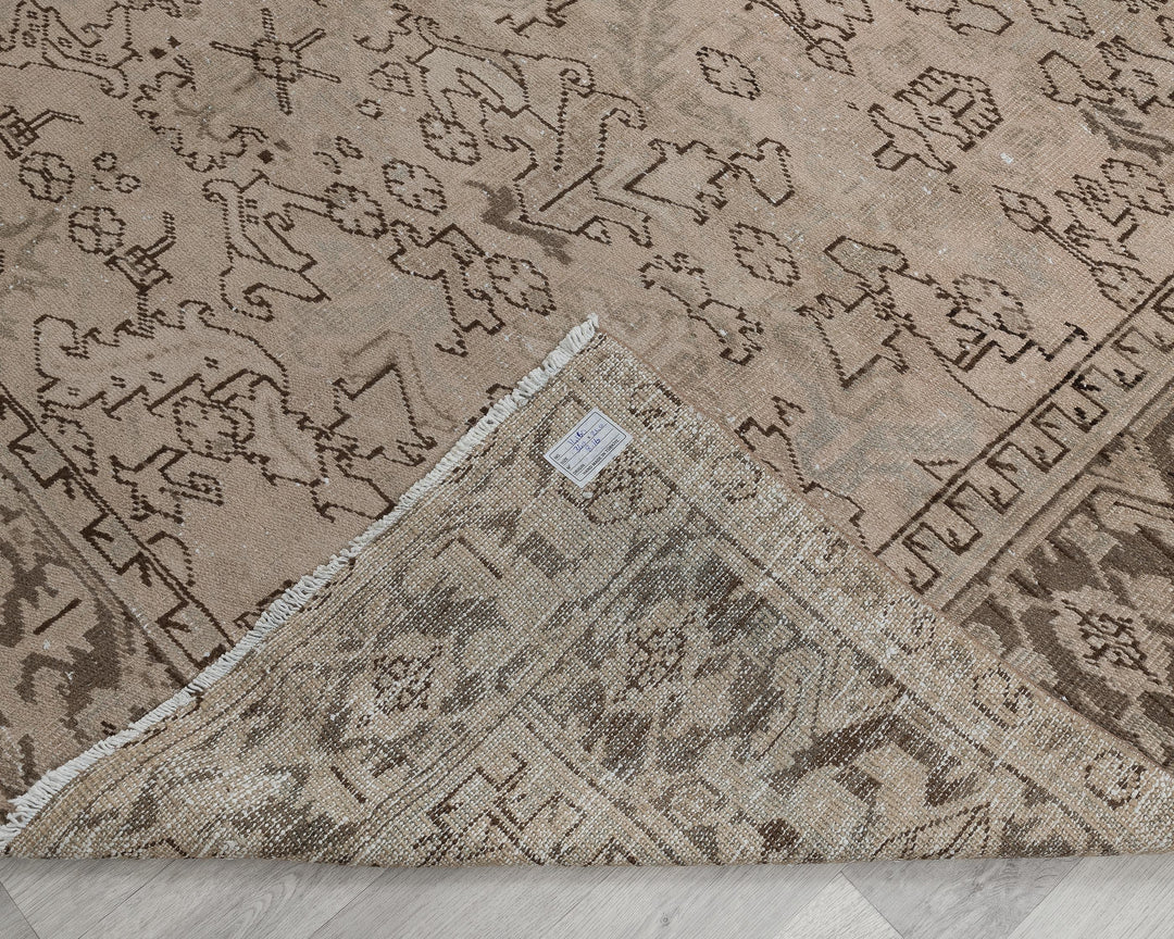 Neutral Oushak Rug 7' 10" x 11' 2" | No. VR35550