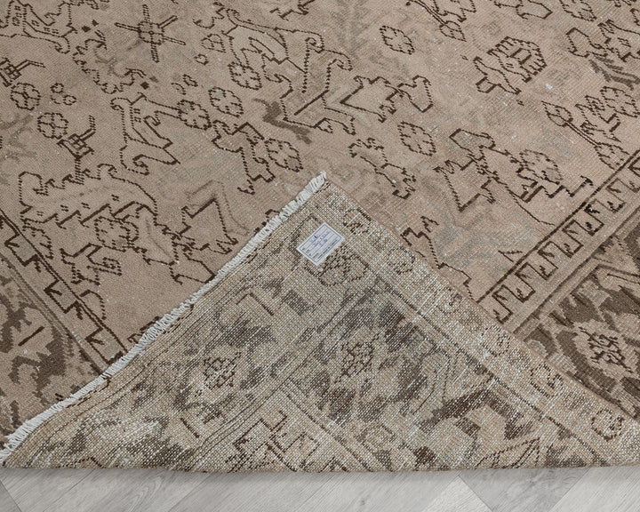 Neutral Oushak Rug 7' 10" x 11' 2" | No. VR35550