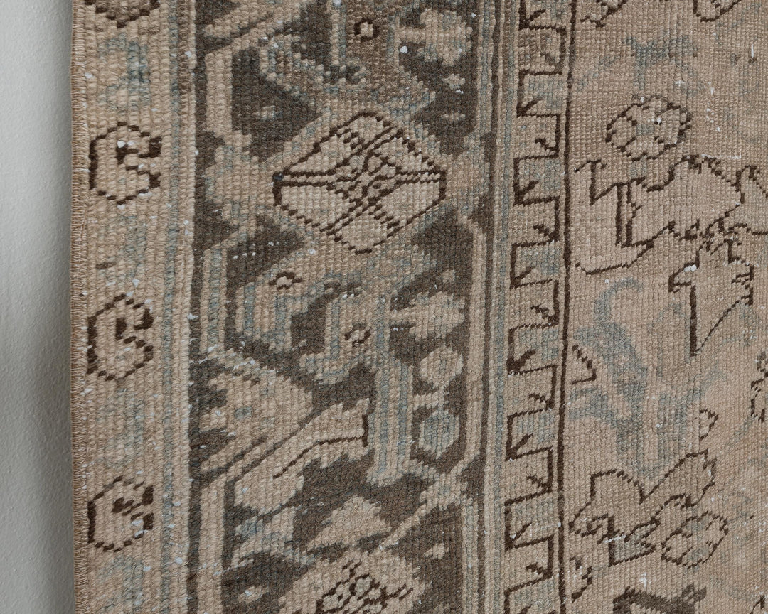 Neutral Oushak Rug 7' 10" x 11' 2" | No. VR35550