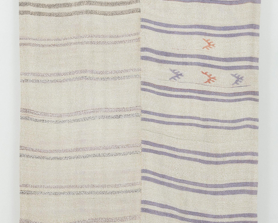 Kilim Rug 4' 9" x 8' 5" | No. VR82452