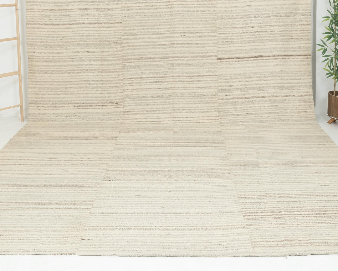 Beige Kilim Rug 9' 11" x 13' 6" | No. VR43188