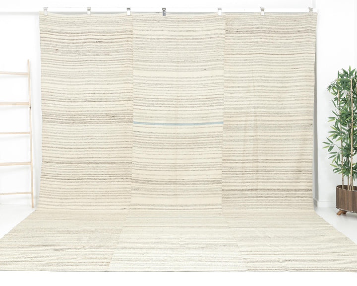 Kilim Rug 9' 6" x 11' 7" | No. VR95426