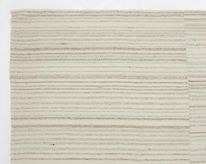 Neutral Kilim Rug 10' 2" x 13' 7" | No. VR75725