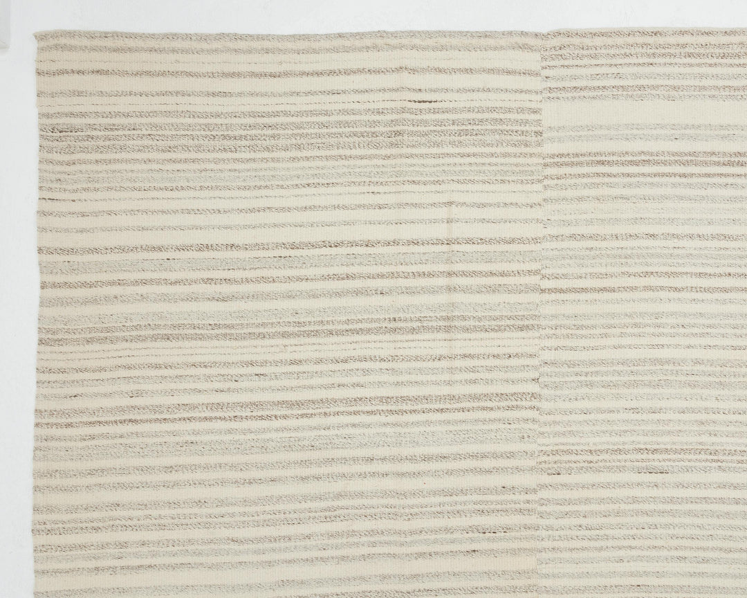Beige Kilim Rug 10' 2" x 13' 7" | No. VR52132