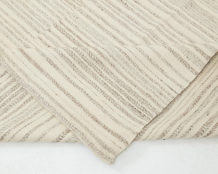 Beige Kilim Rug 10' 2" x 13' 7" | No. VR52132