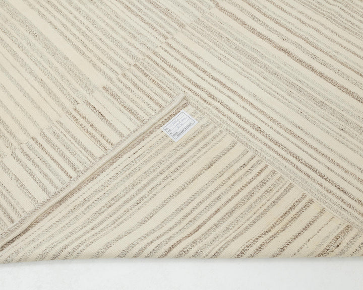 Beige Kilim Rug 13' 7" x 10' 2" | No. VR84033
