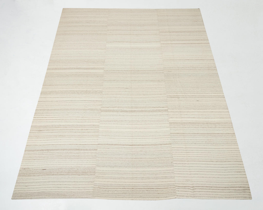Beige Kilim Rug 10' x 13' 6" | No. VR38724