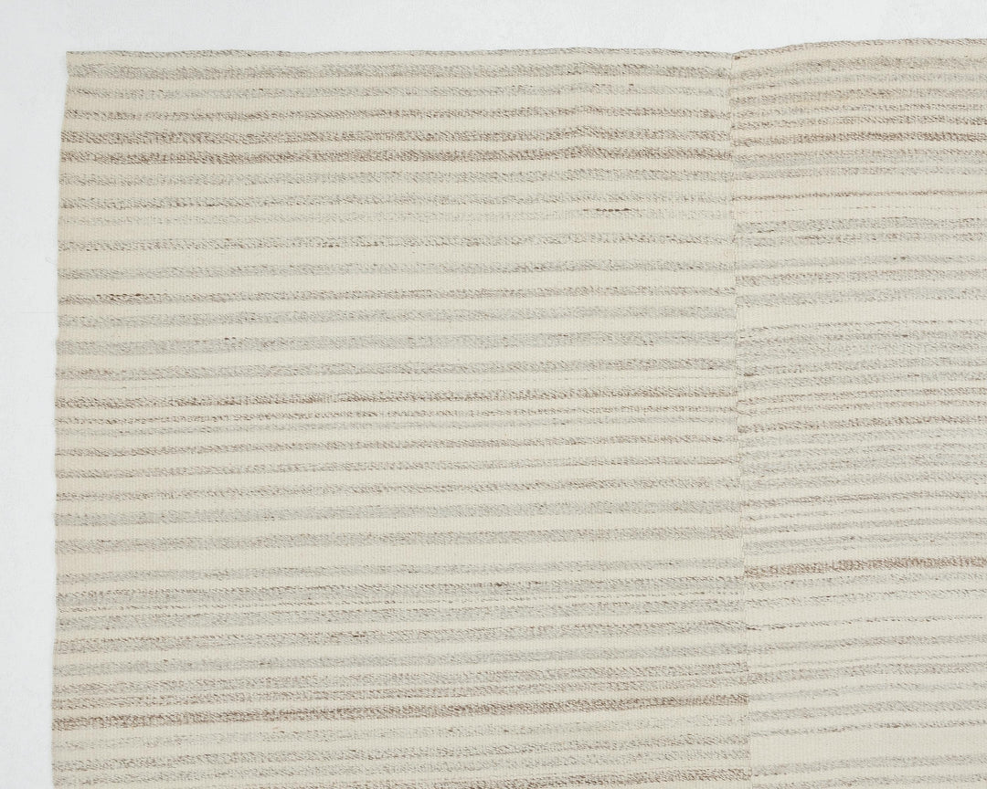 Beige Kilim Rug 10' x 13' 6" | No. VR38724
