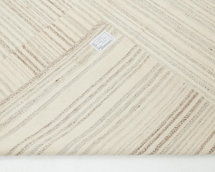 Beige Kilim Rug 10' 2" x 13' 5" | No. VR92908