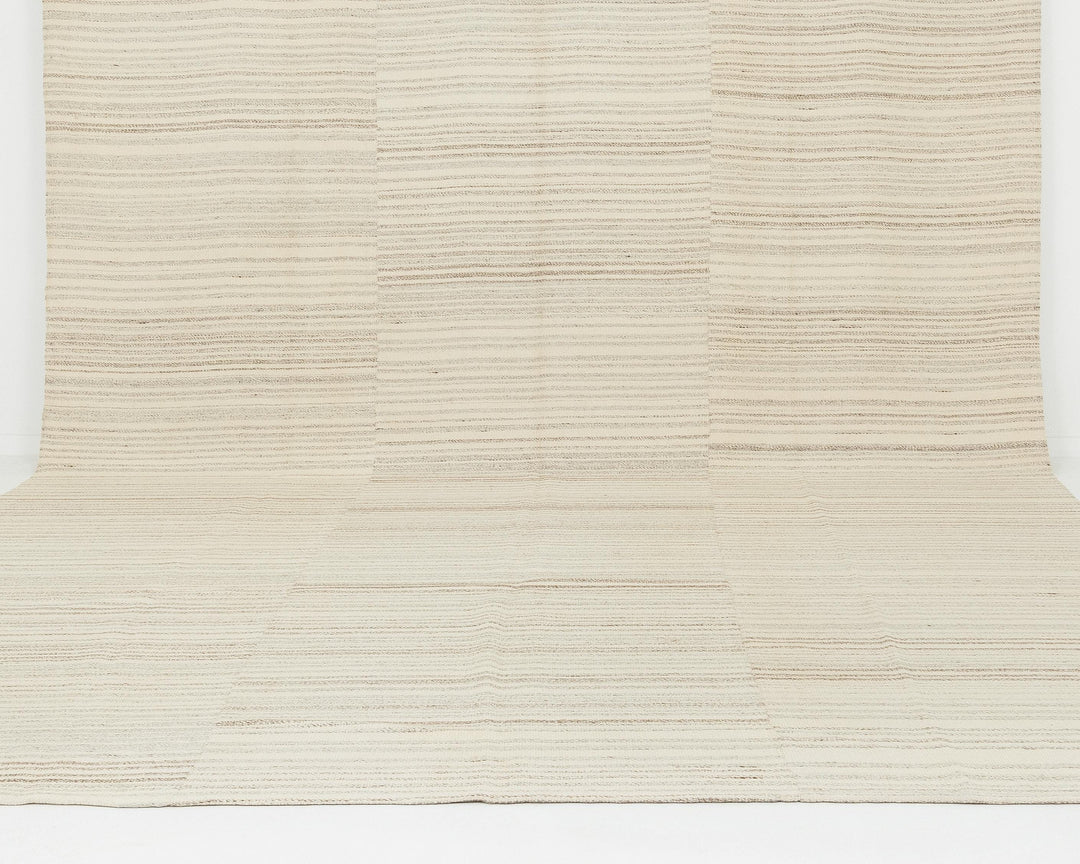 Beige Kilim Rug 10' 2" x 13' 5" | No. VR92908