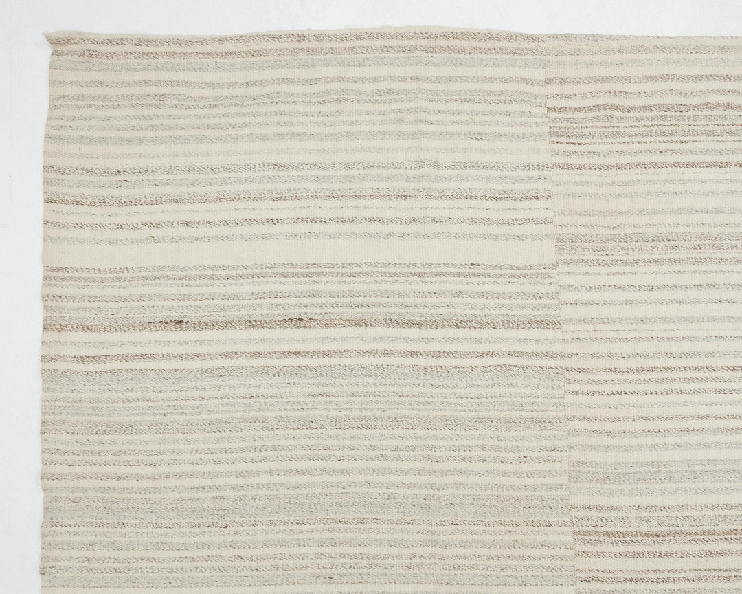 Kilim Rug 9' 5" x 13' 4" | No. VR30158