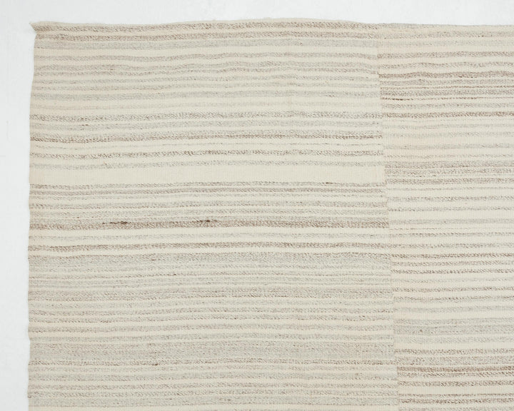 Kilim Rug 9' 5" x 13' 4" | No. VR30158