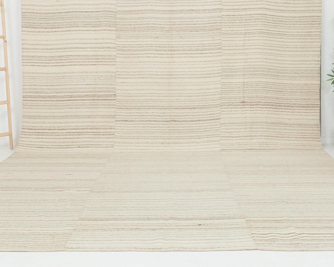 Beige Turkish Kilim Rug 10' 1" x 13' 3" Flat-Weave detail