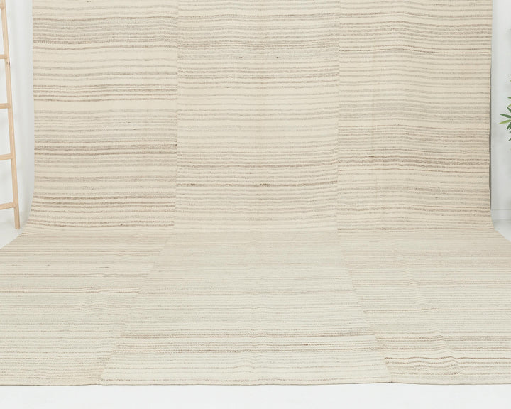 Beige Turkish Kilim Rug 10' 1" x 13' 3" Flat-Weave detail