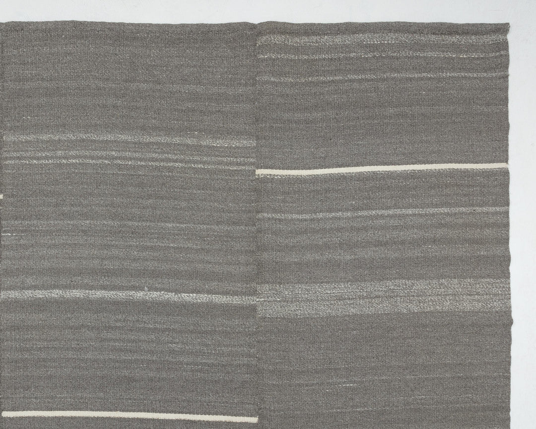 Gray Kilim Rug 9' 5" x 12' 10" | No. VR64987