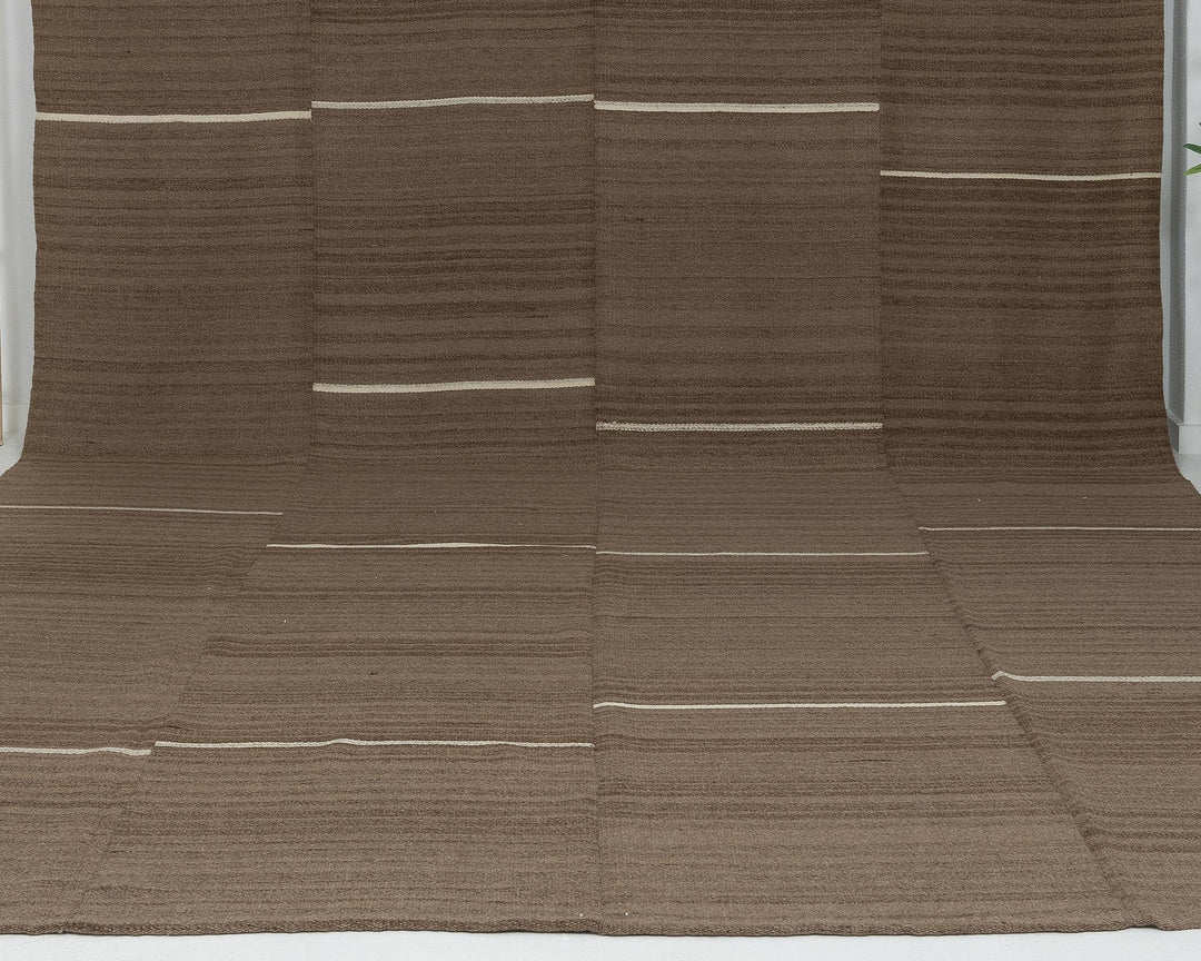 Brown Kilim Rug 9' 6" x 13' 6" | No. VR51422