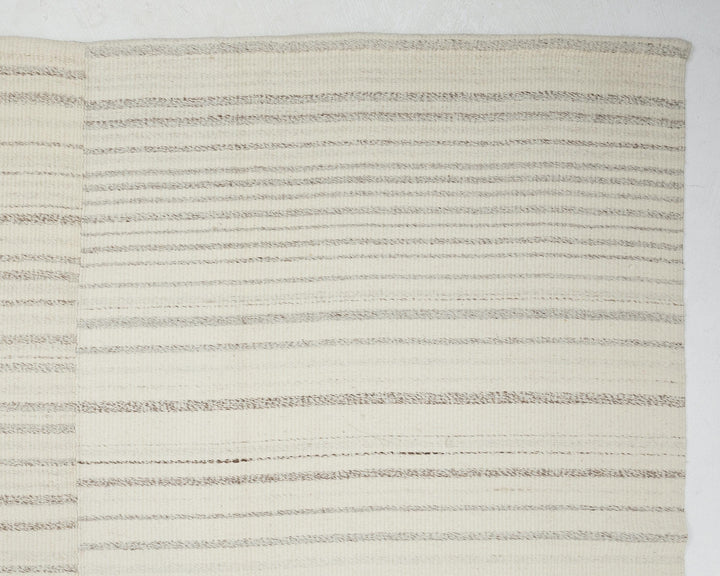 Beige Kilim Rug 10' x 13' 6" | No. VR24679