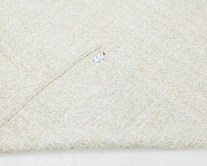 White Kilim Rug 8' 6" x 11' 2" | No. VR16042