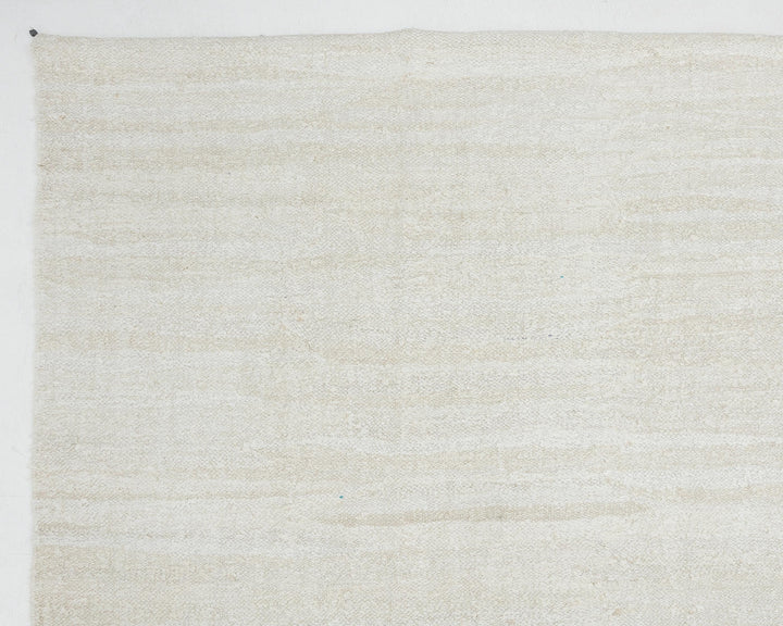 Ivory Kilim Rug 8' 10" x 11' 4" | No. VR93237