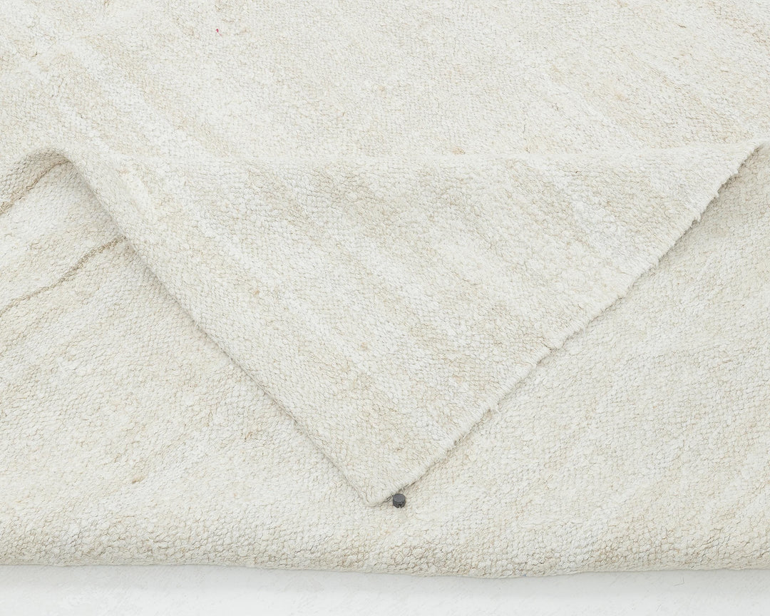 Ivory Kilim Rug 8' 10" x 11' 4" | No. VR93237