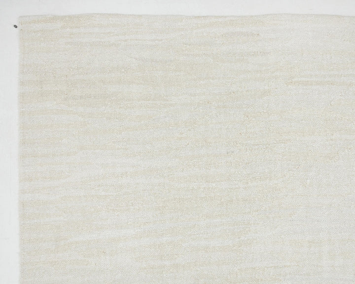 White Kilim Rug 9' 10" x 12' 10" | No. VR33556