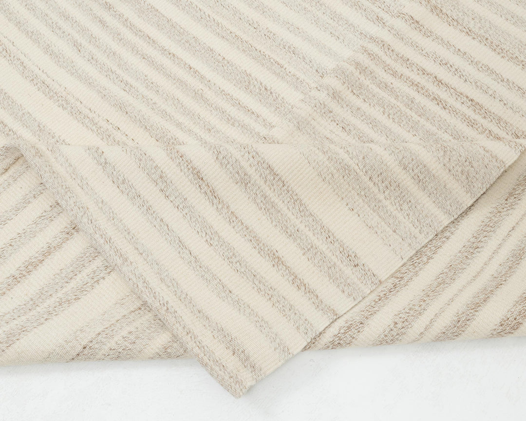 Beige Kilim Rug 9' 6" x 12' 10" | No. VR48799