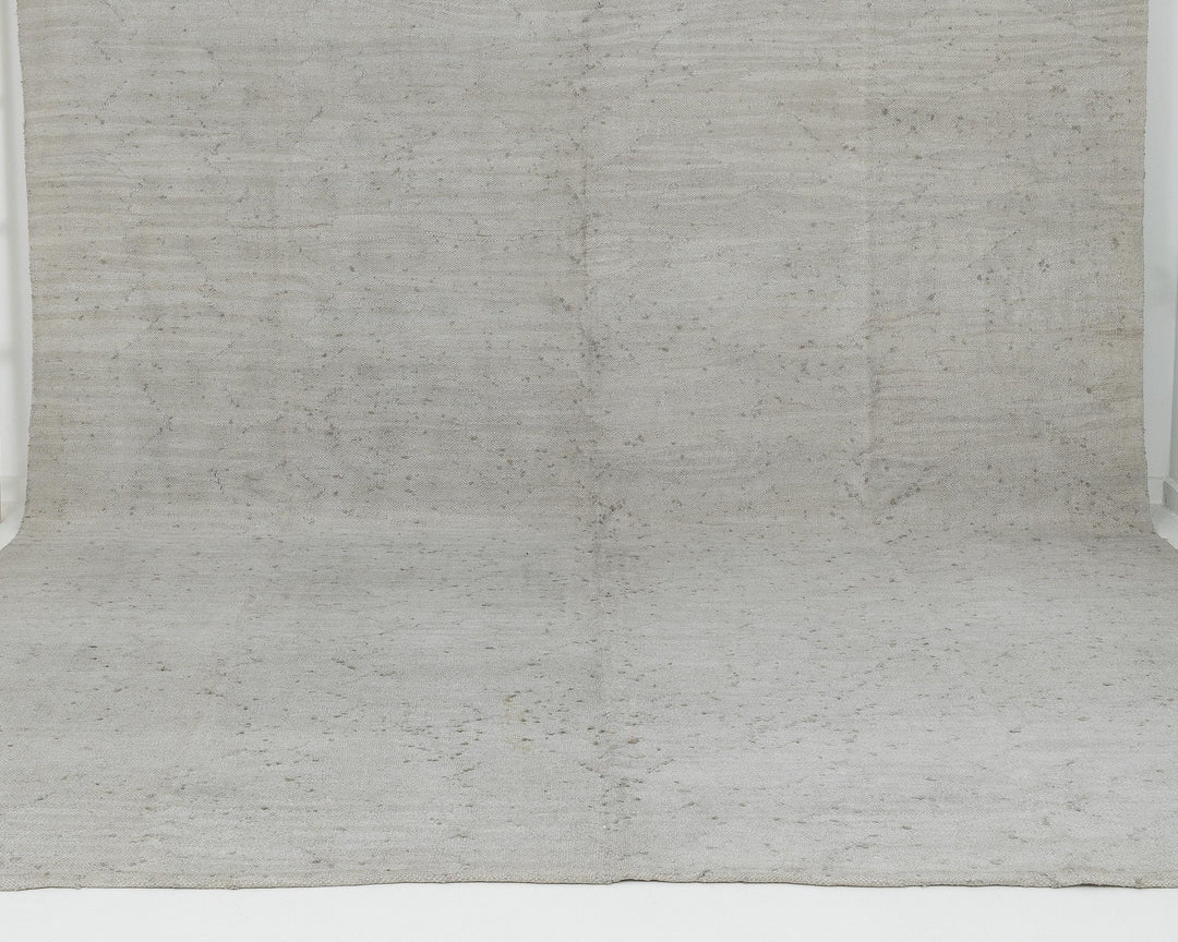 Gray Kilim Rug 9' 4" x 12' 4" | No. VR74588