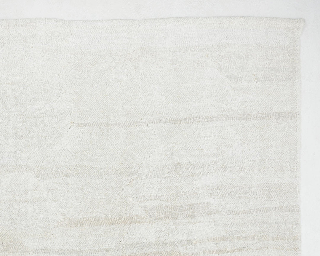 White Kilim Rug 9' 10" x 12' 1" | No. VR37923
