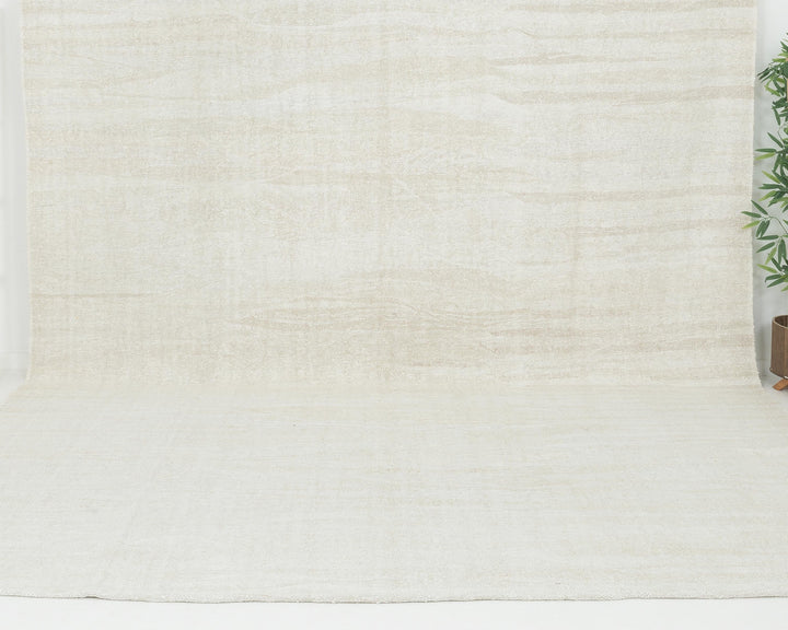 White Kilim Rug 9' 10" x 11' 11" | No. VR41398