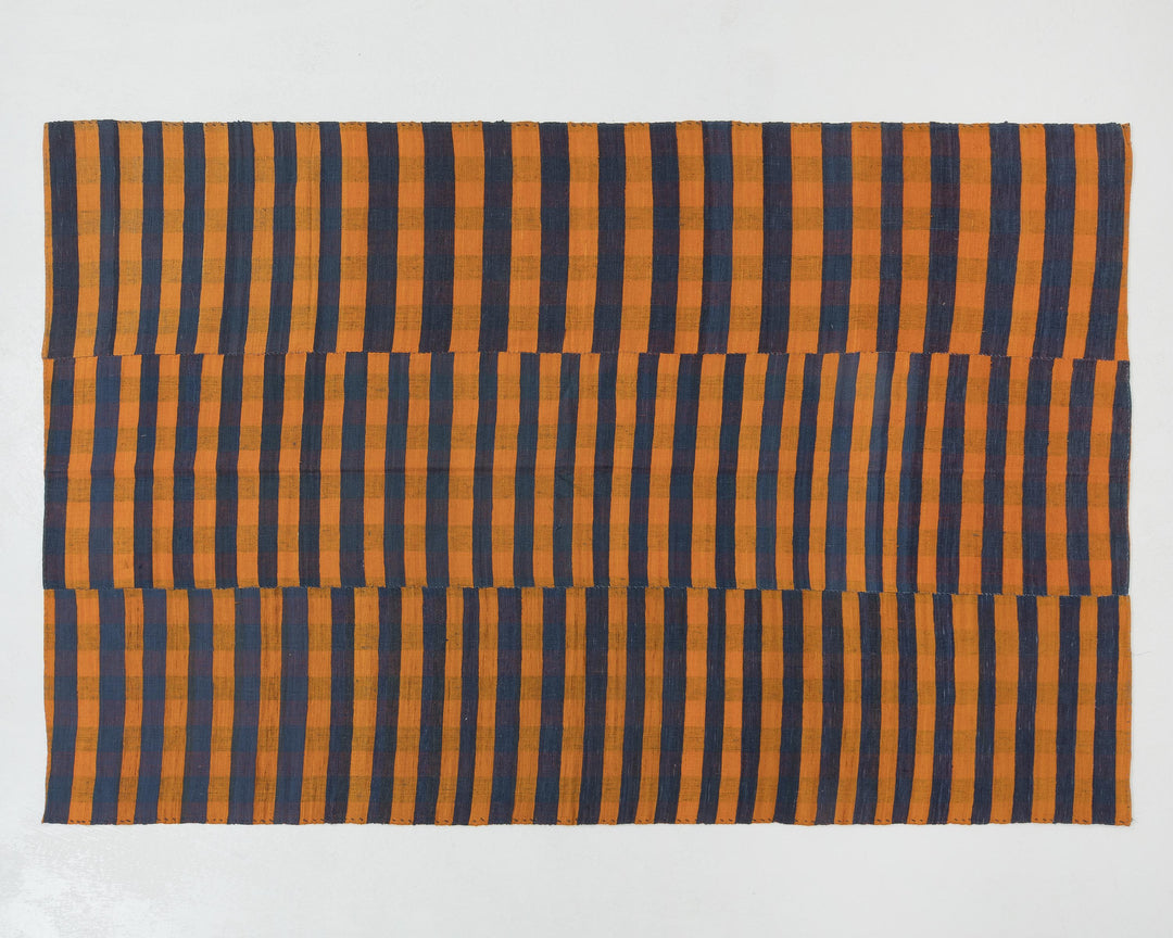 Kilim Rug 5' 5" x 7' 10" | No. VR91468