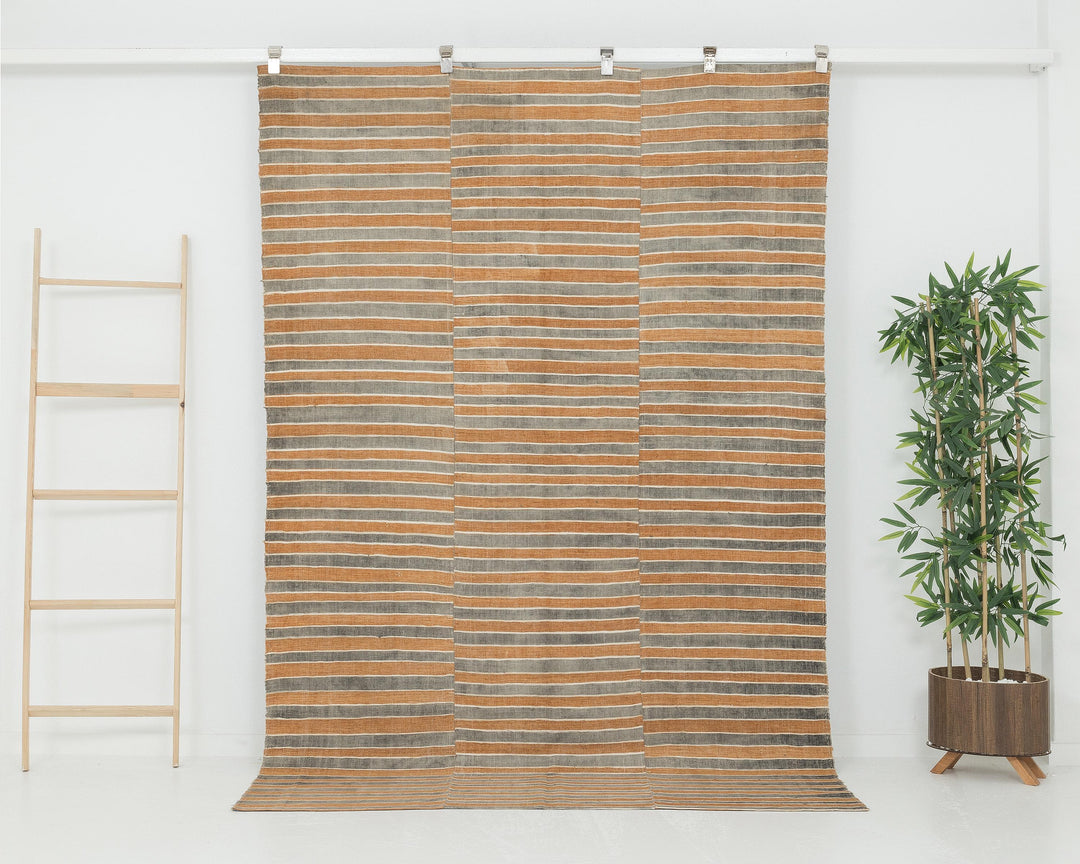 Faded Kilim Rug 7' 10" x 5' 4" | No. VR55228