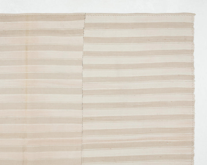 Faded Kilim Rug 5' 7" x 8' 11" | No. VR89434