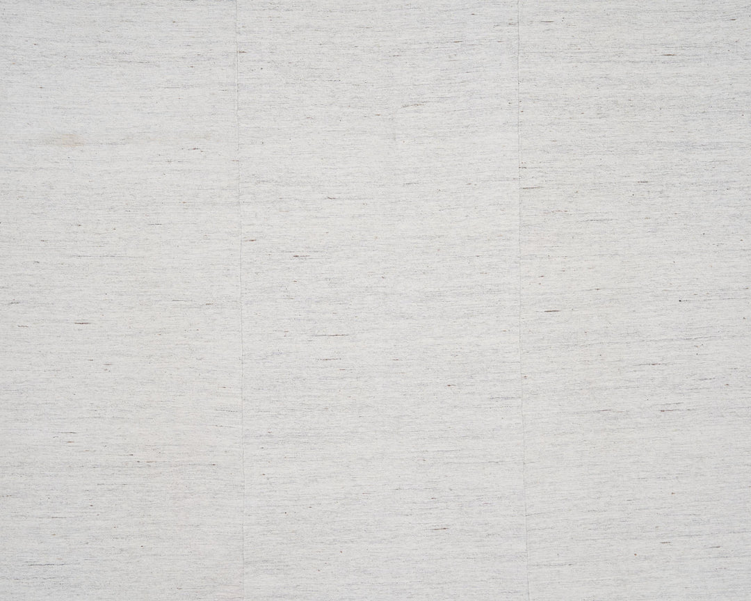 White Kilim Rug 6' 8" x 9' 5" | No. VR92614