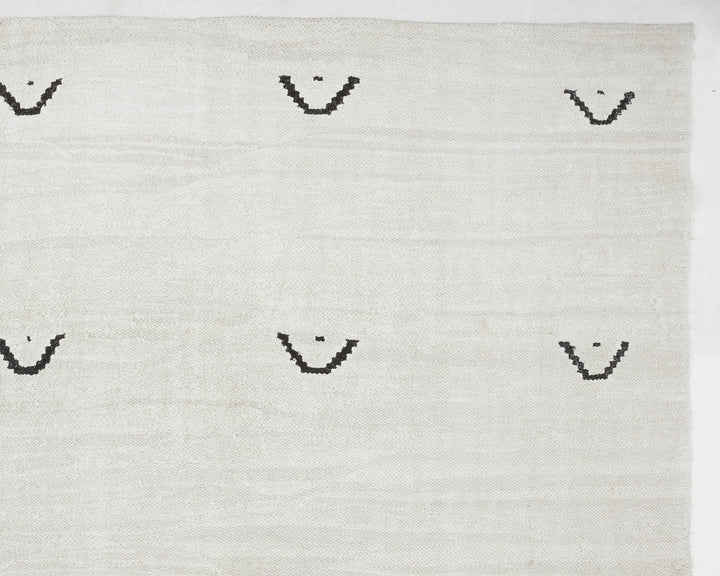 White Kilim Rug 11' x 13' 2" | No. VR24779