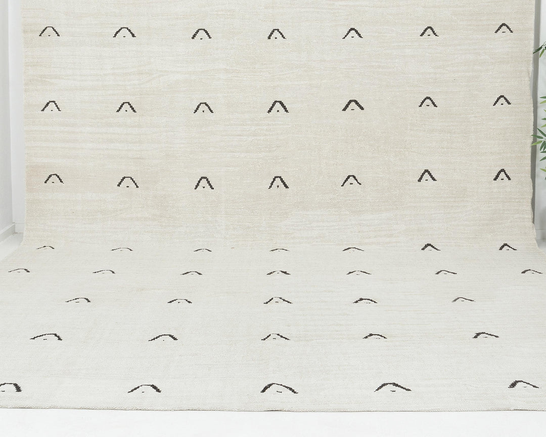 White Kilim Rug 11' x 13' 2" | No. VR24779