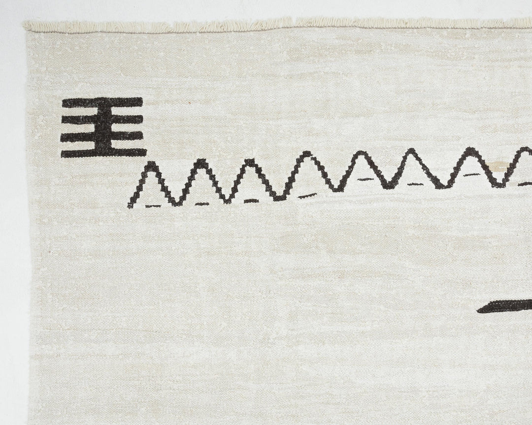 White Kilim Rug 8' x 12' 4" | No. VR41784