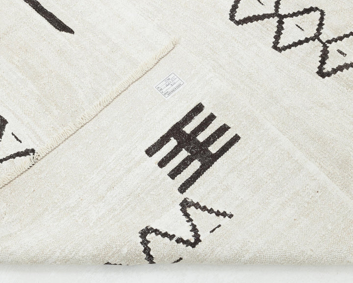 White Kilim Rug 8' x 12' 4" | No. VR41784