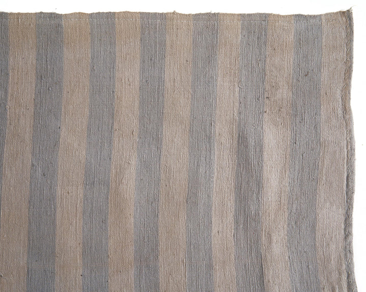 Kilim Rug 5' 4" x 9' 5" | No. VR42805