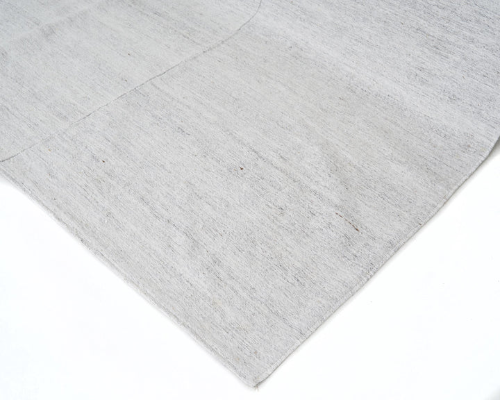 White Kilim Rug 6' 7" x 8' 10" | No. VR37147