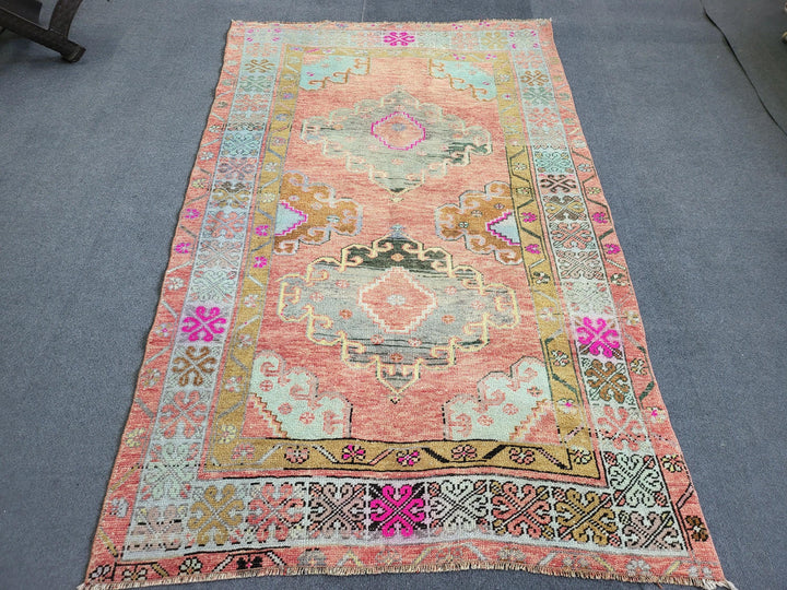 Turkish Oushak Rug 3' 9" x 6' 1" Hand-Knotted detail