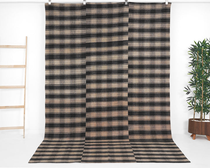 Kilim Rug 5' 11" x 9' 4" | No. VR88947