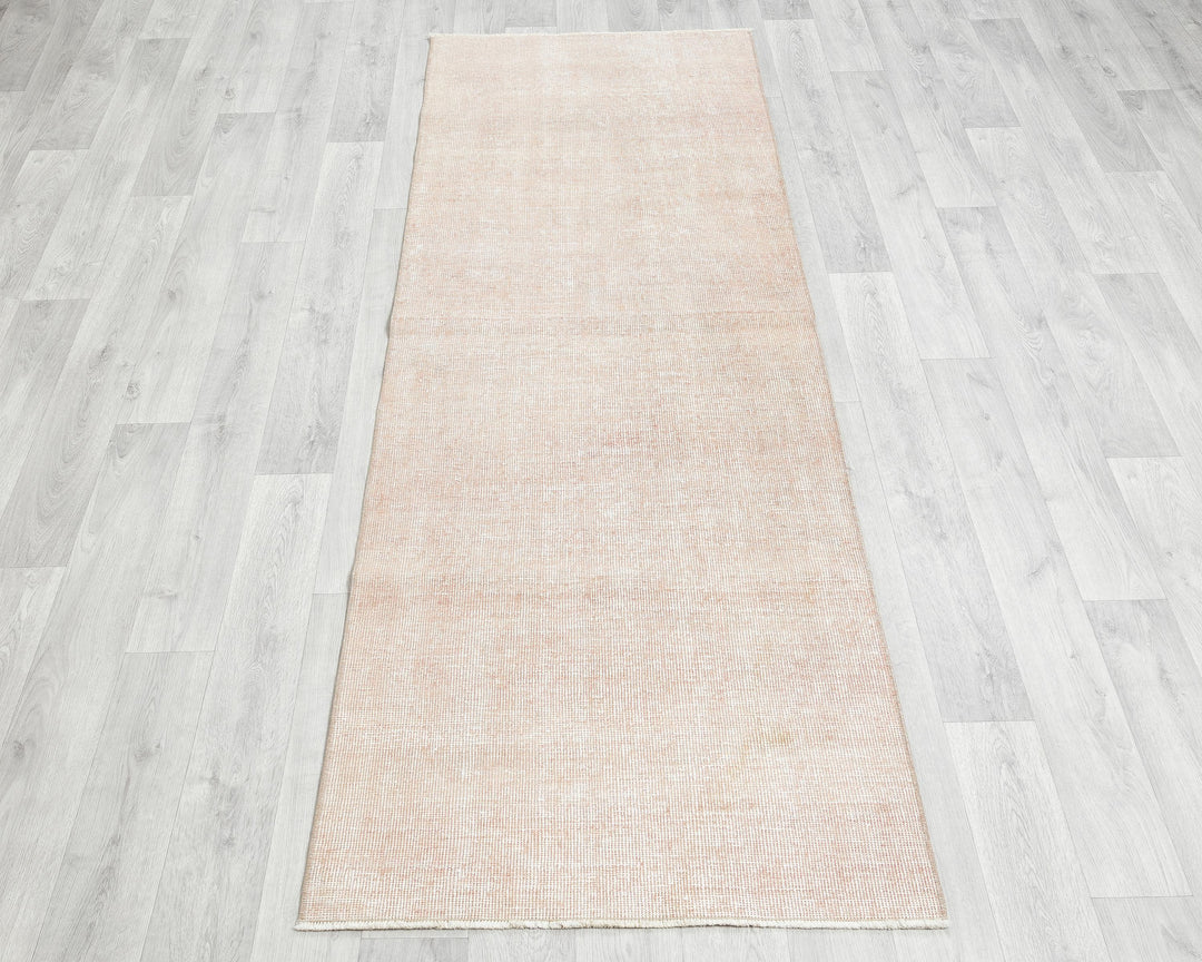 Neutral Runner Rug 2' 6" x 7' 5" | No. VR45362