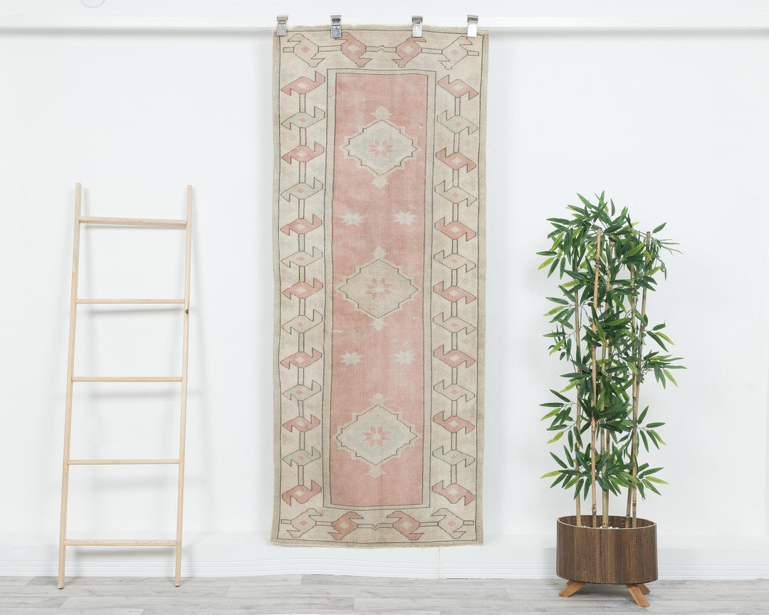 Beige Oushak Rug 2' 7" x 6' 2" | No. VR51816